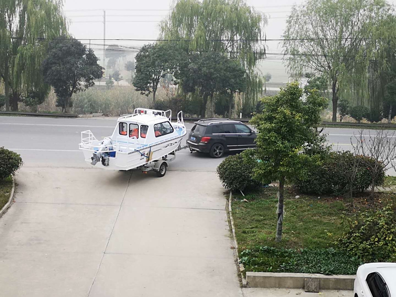 BL620G铝合金半蓬公务艇二